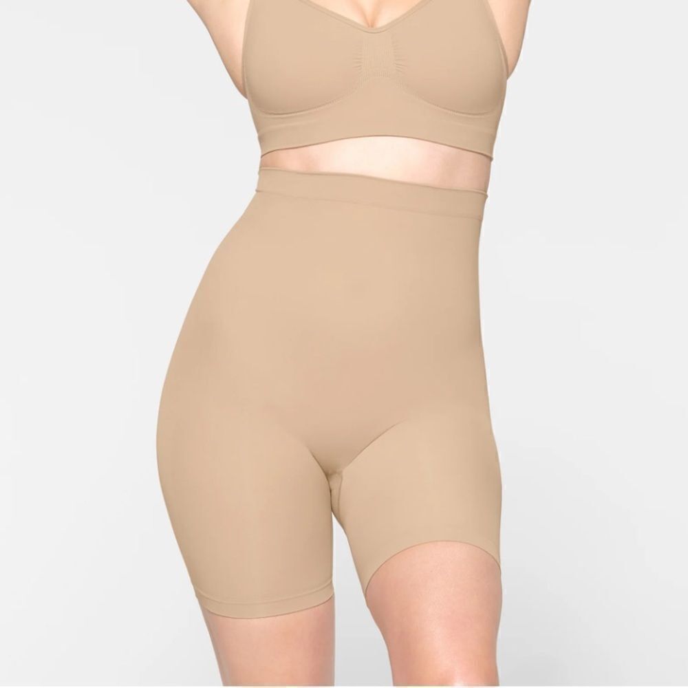 SKIMS Seamless Sculpt Mid Thigh High Waisted Tummy Control Shape Shorts In Clay